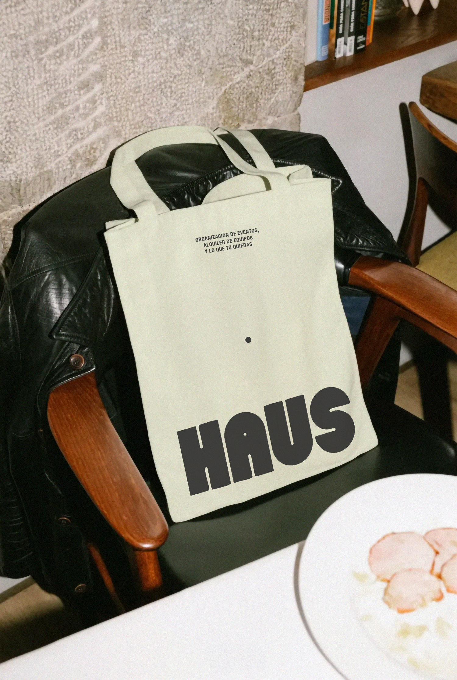 Haus — 4